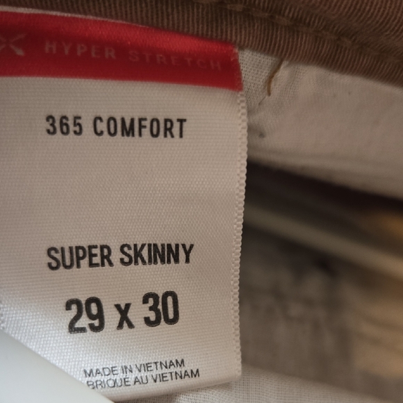 Express Men's 365 Comfort Super Skinny Hyper Stretch Tan Chino Pants - Picture 4 of 10